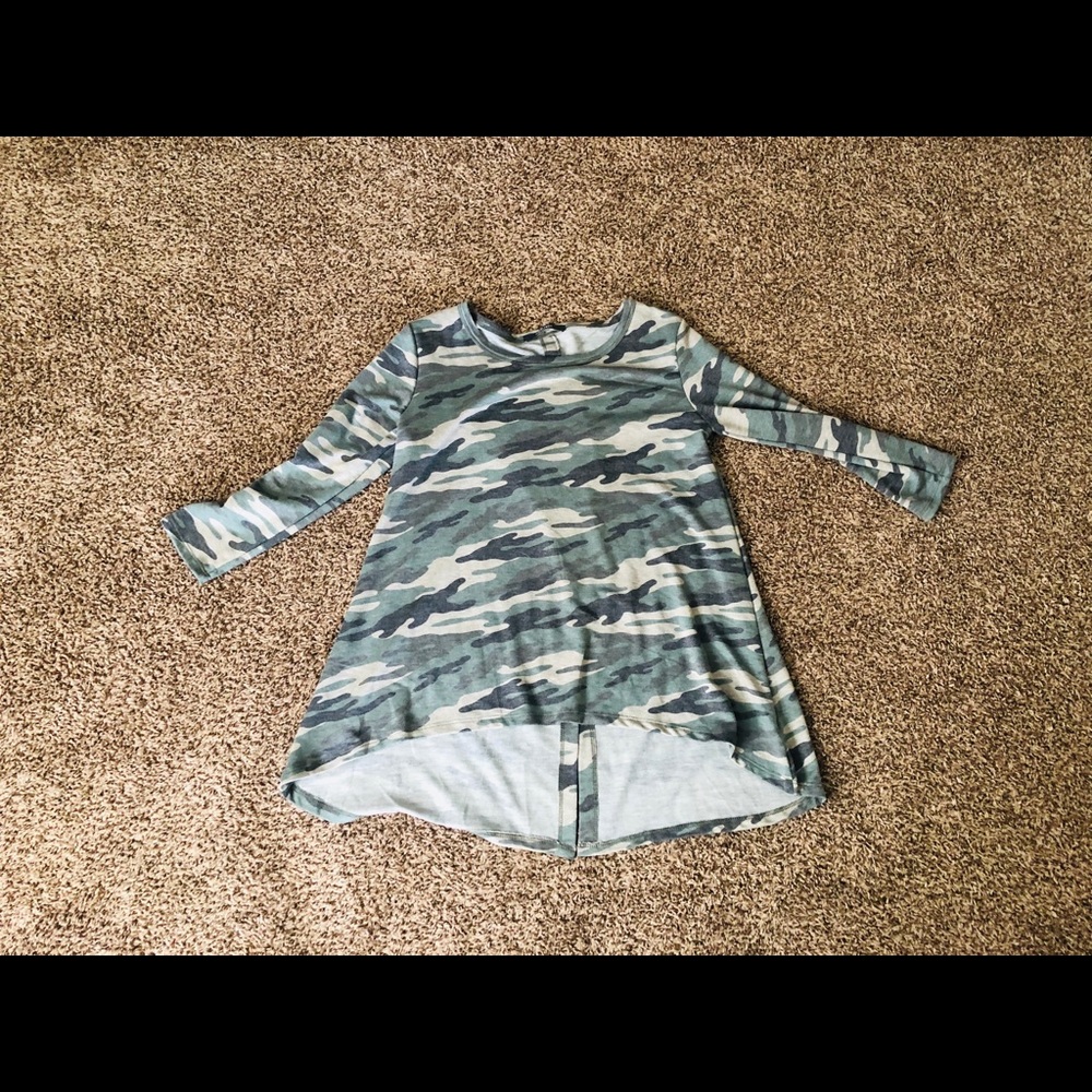 Camo quarter length sleeve tee